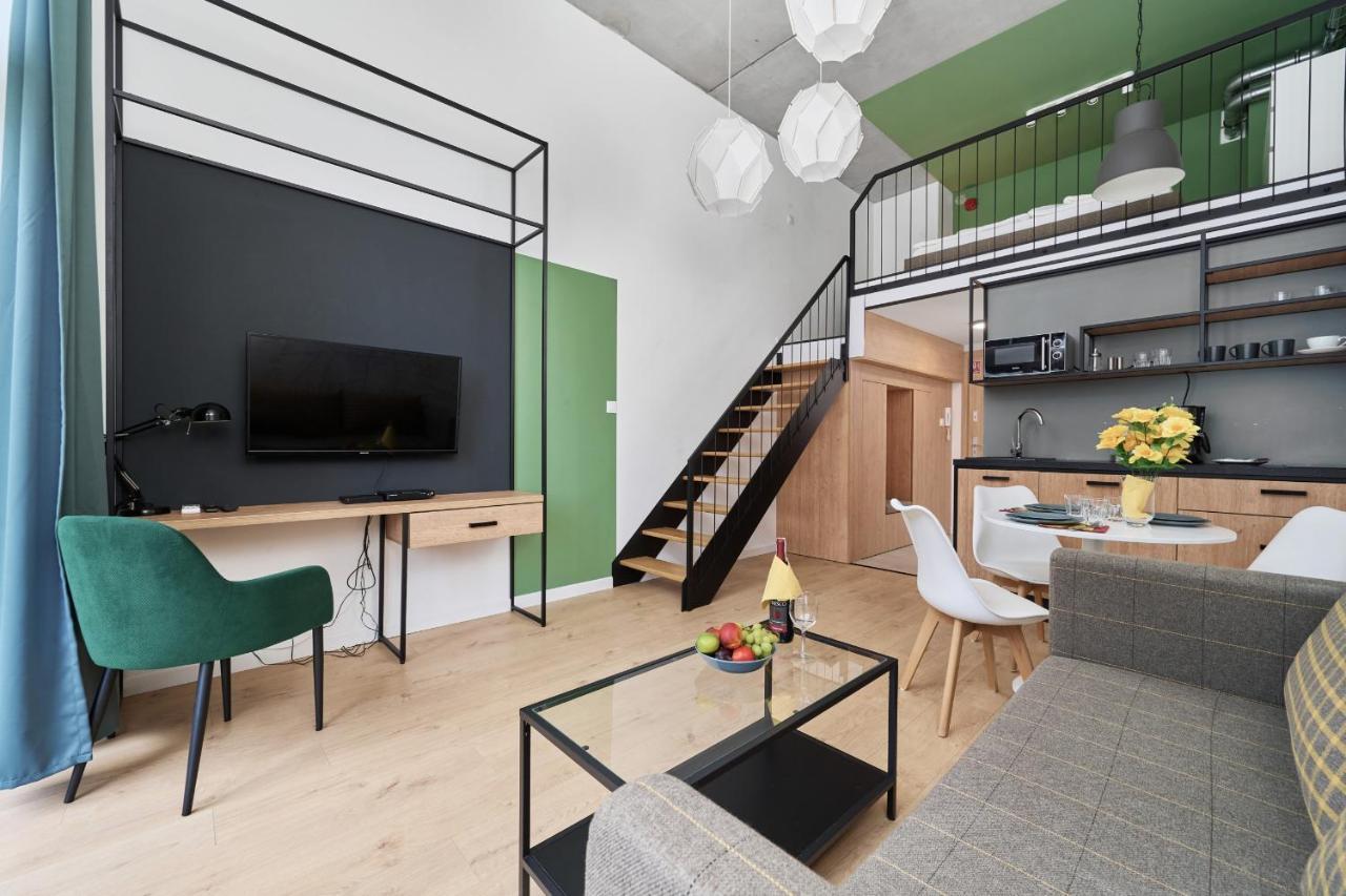 Mezzanine Studio Apartments Zarembowicza Wroclaw Airport By Renters エクステリア 写真