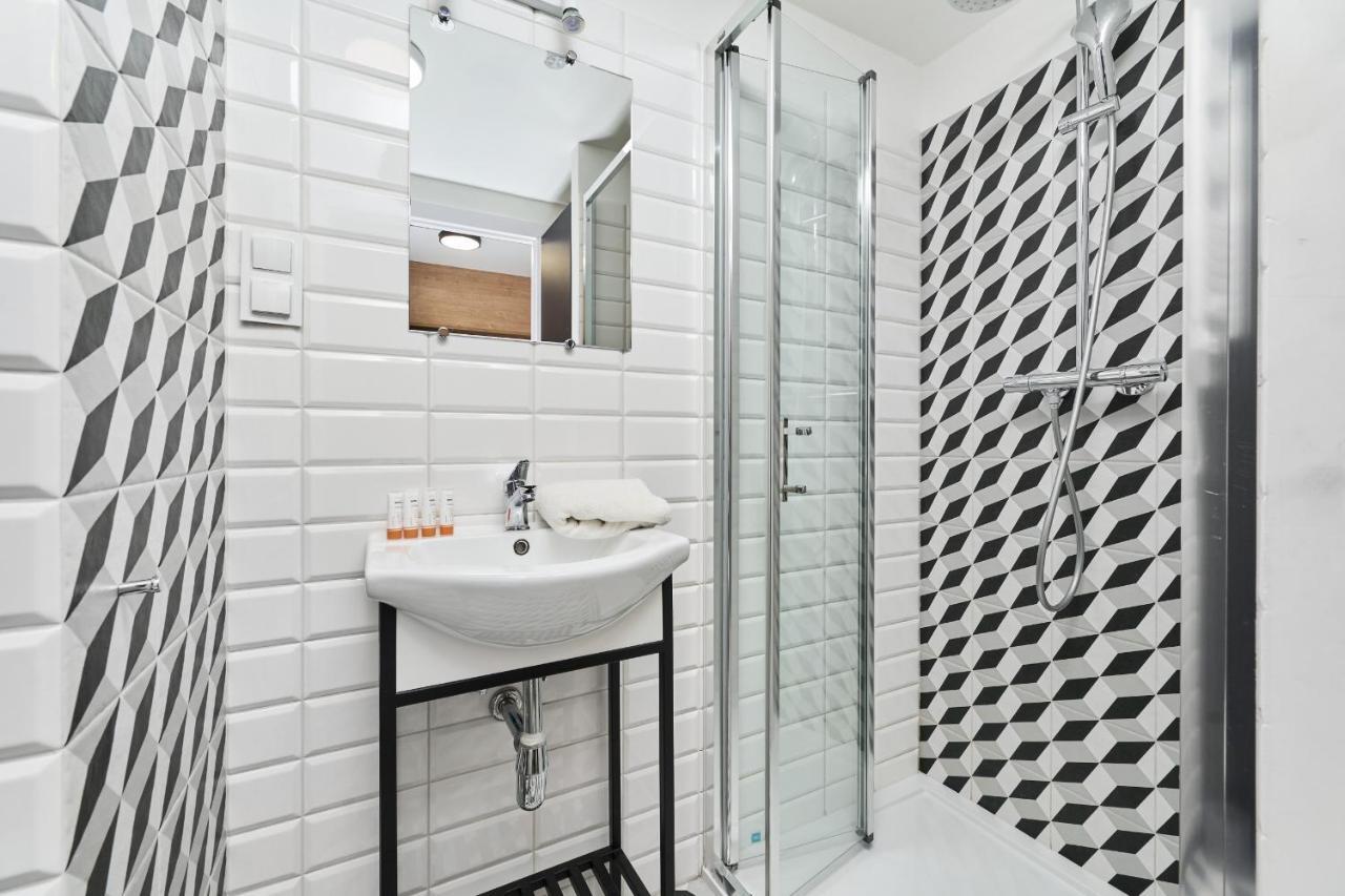 Mezzanine Studio Apartments Zarembowicza Wroclaw Airport By Renters エクステリア 写真