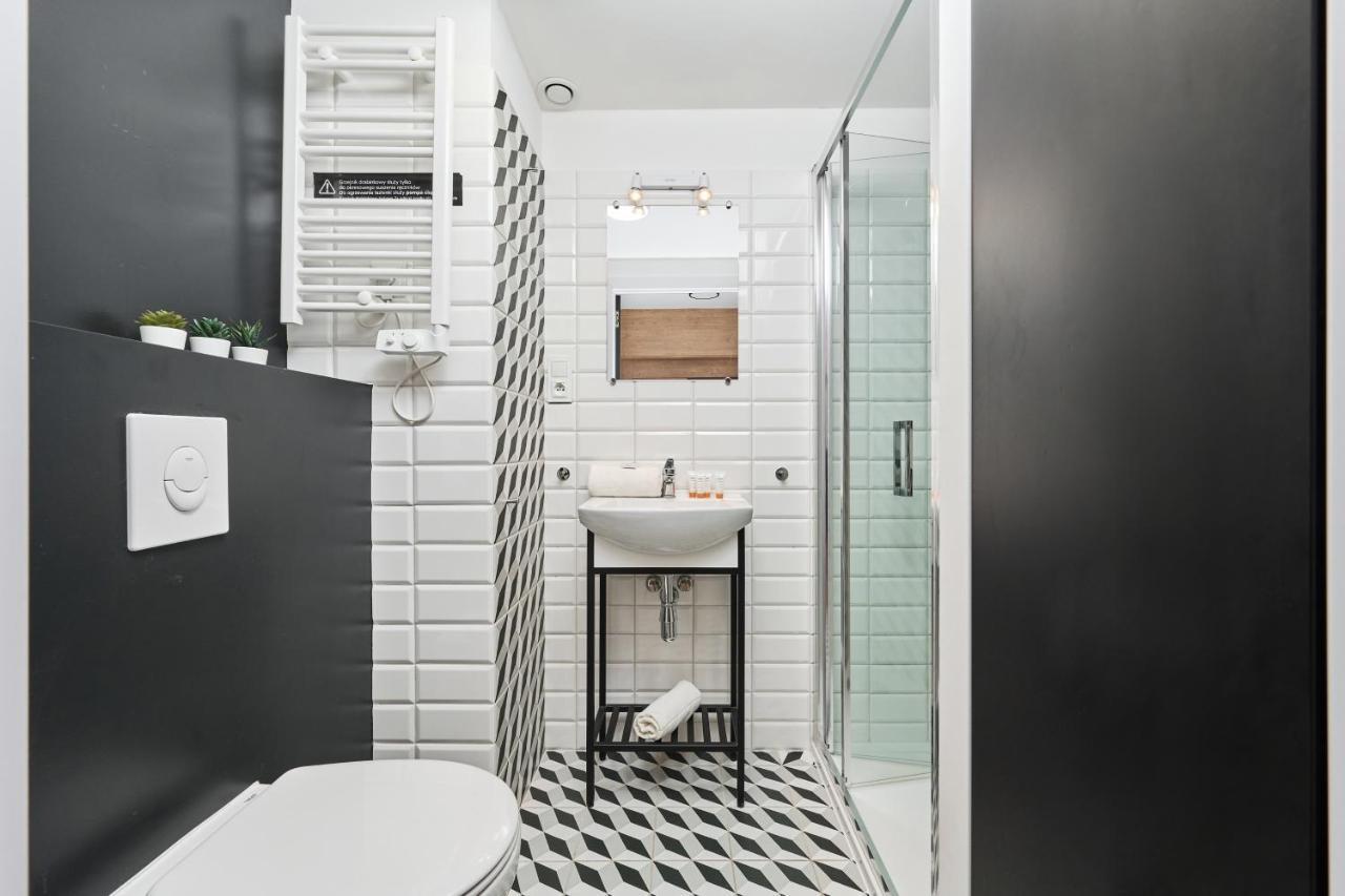 Mezzanine Studio Apartments Zarembowicza Wroclaw Airport By Renters エクステリア 写真