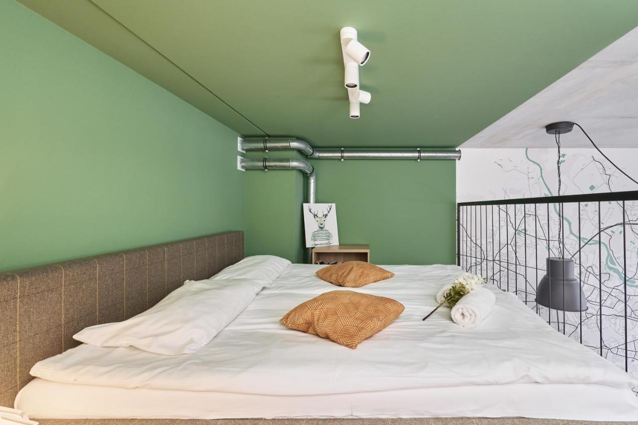 Mezzanine Studio Apartments Zarembowicza Wroclaw Airport By Renters エクステリア 写真