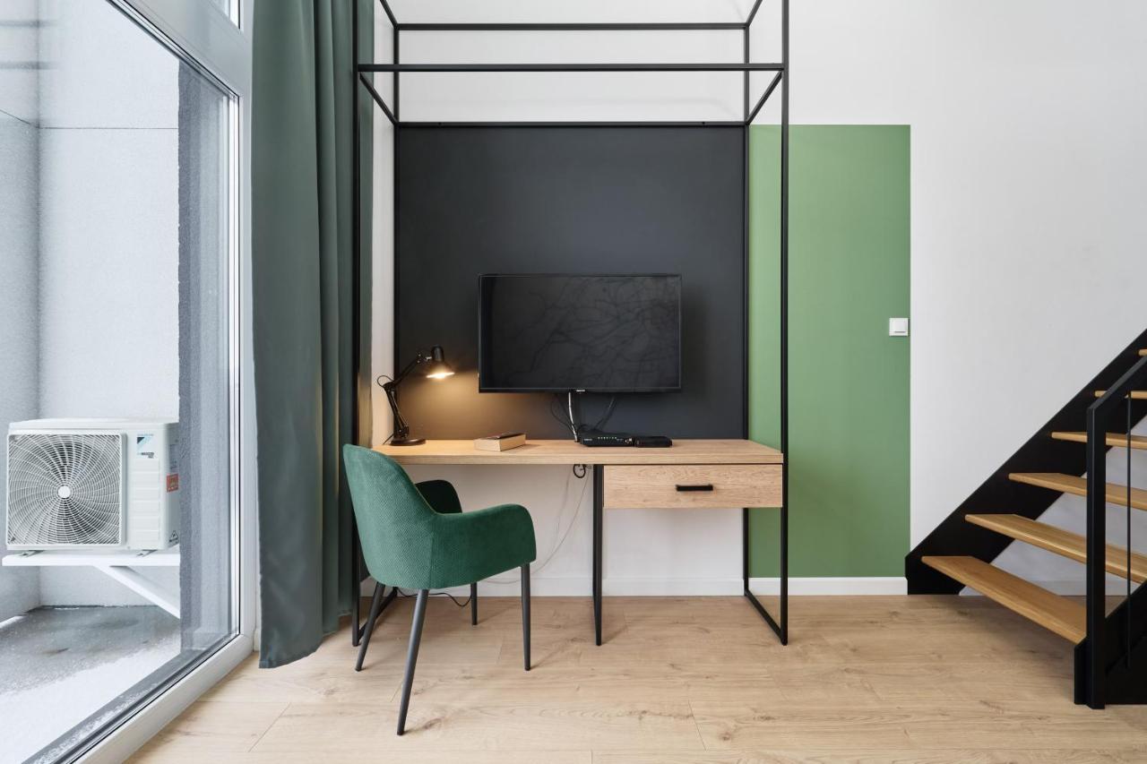 Mezzanine Studio Apartments Zarembowicza Wroclaw Airport By Renters エクステリア 写真