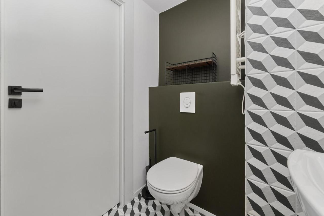 Mezzanine Studio Apartments Zarembowicza Wroclaw Airport By Renters エクステリア 写真