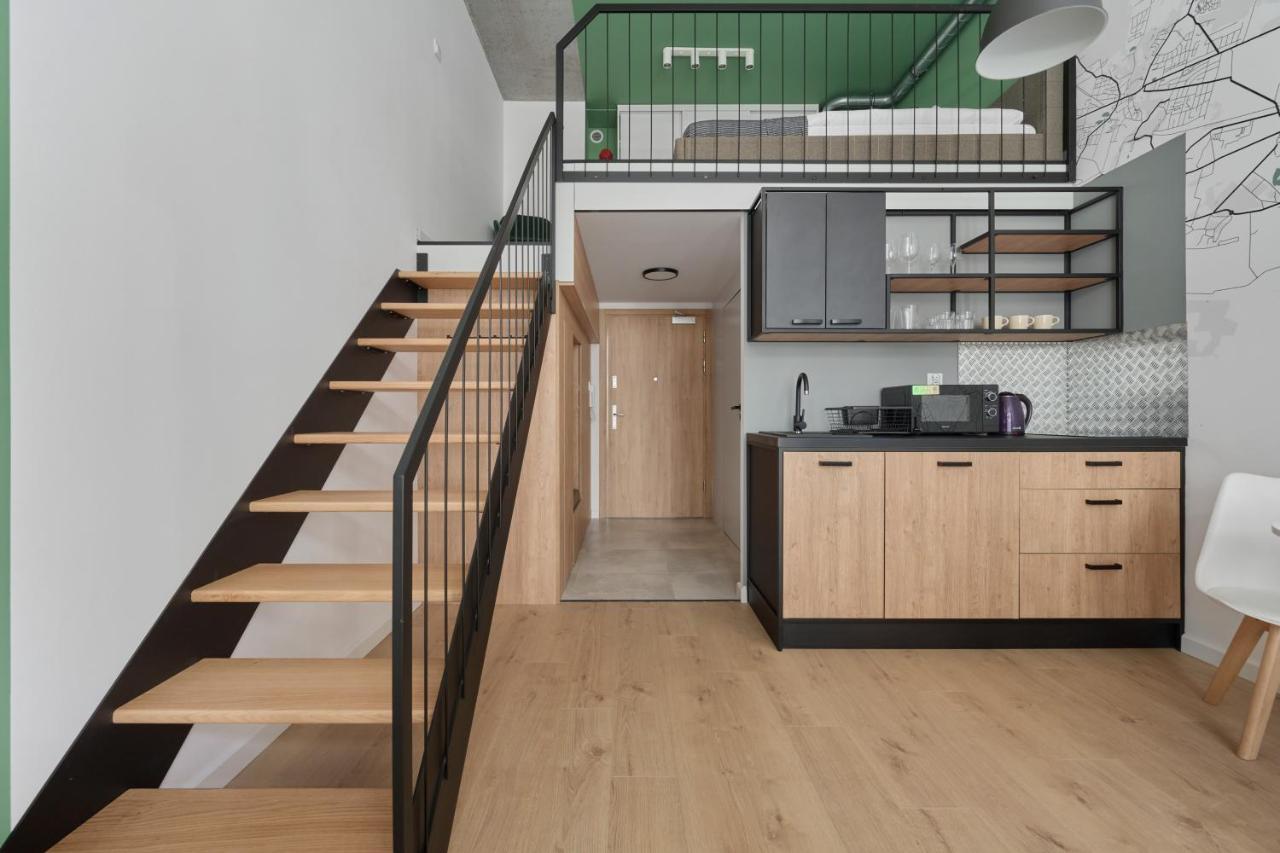 Mezzanine Studio Apartments Zarembowicza Wroclaw Airport By Renters エクステリア 写真